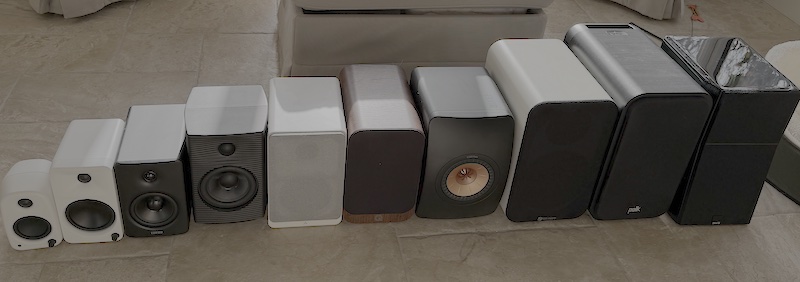 ORA4 与一系列更大型桌面音箱对比,角度二